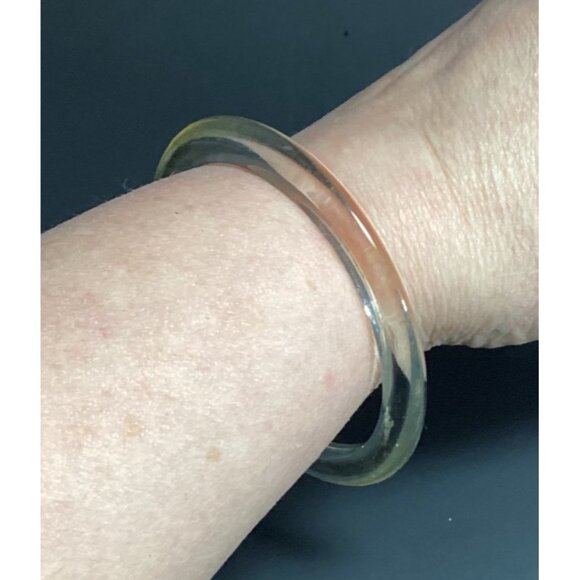 Vintage Clear Flying Saucer Lucite Spacer Bangle Bracelet UFO Profile Minimalist - Picture 2 of 9